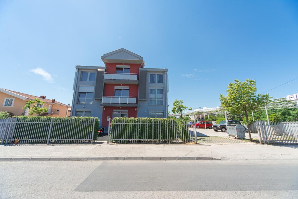 Hotel Piramida Podgorica Buitenkant foto